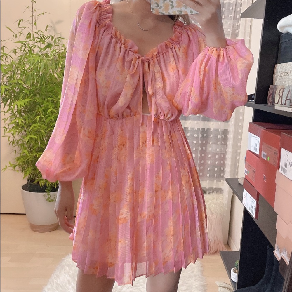 Keepsake one touch mini dress, pink, NWT, size S